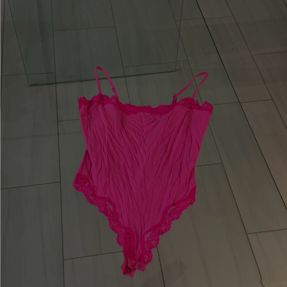 SKIMSPink Lace Bodysuit